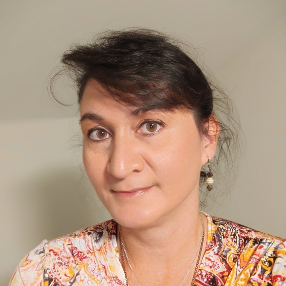 Meet your Posher, Erica - Picture 1 of 1